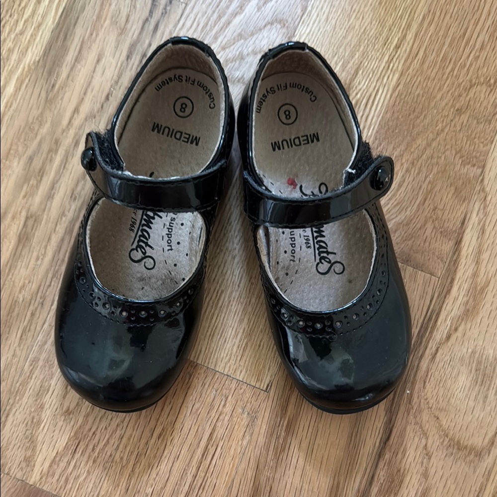 FootMates patent leather Mary Janes